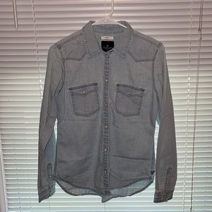 American eagle outfitters shirt🛍